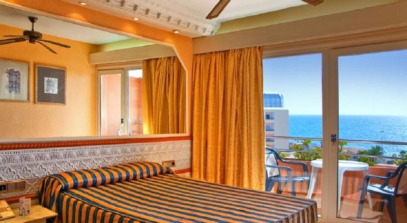 Отель Playacapricho Рокетас-де-Мар Экстерьер фото